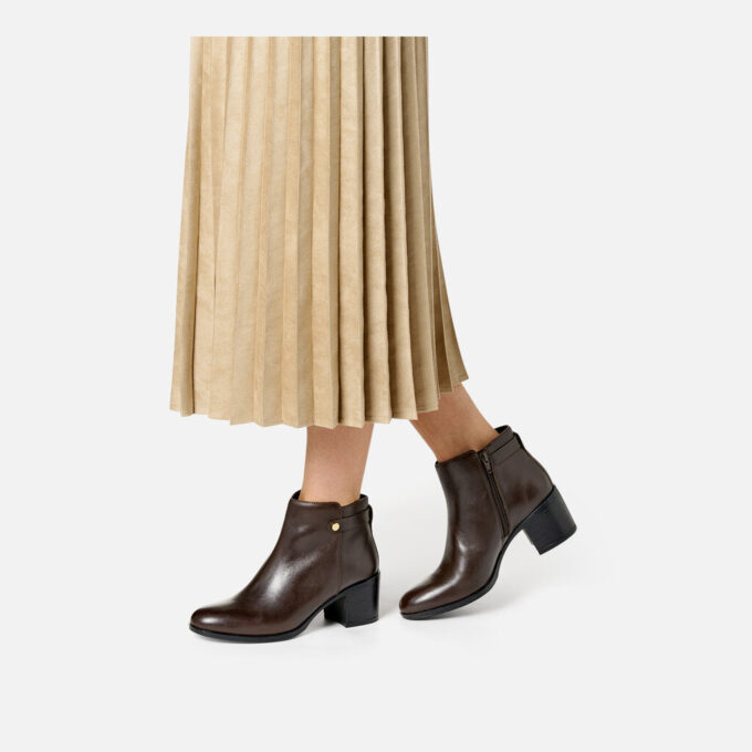 Nowe Asheel Woman Nowe Asheel Woman